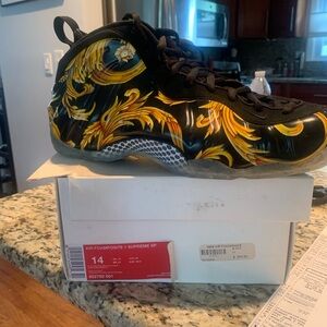 Nike Air Foamposite Supreme SP Sneakers